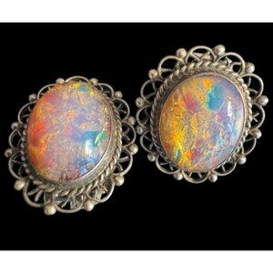 Vintage Iridescent Art Glass Oval Clip-On Earrings With Filigree Silver-Tone Fra
